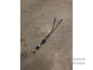Used Gearbox shift cable Honda Civic (FK/FN) 1.8i VTEC 16V Price € 35,00 Margin scheme offered by Autodemontage Veenendaal BV