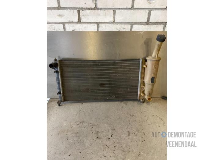 Gebrauchte Kühler Fiat Punto II (188) 1.2 16V Preis € 20,00 Margenregelung angeboten von Autodeleninkleur