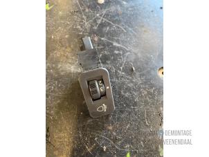 Used AIH headlight switch Peugeot 206 (2A/C/H/J/S) 1.4 XR,XS,XT,Gentry Price € 5,25 Margin scheme offered by Autodemontage Veenendaal BV