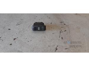 Used Sunroof switch Peugeot 206 (2A/C/H/J/S) 1.4 XR,XS,XT,Gentry Price € 14,00 Margin scheme offered by Autodemontage Veenendaal BV