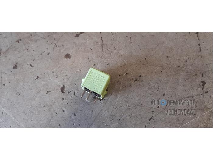 Usagé Relais Mini Mini (R56) 1.6 16V Cooper Prix € 10,00 Règlement à la marge proposé par Autodeleninkleur
