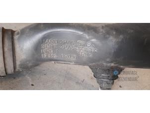 Intercooler Rohr van een Toyota Avensis (T27) 2.0 16V D-4D-F 2013