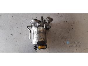 Used Fuel filter Toyota Avensis (T27) 2.0 16V D-4D-F Price € 60,00 Margin scheme offered by Autodemontage Veenendaal BV
