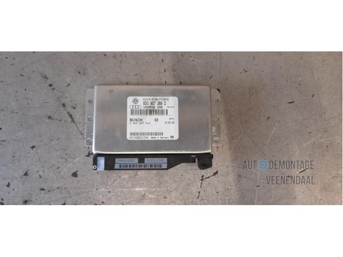 Usagé Ordinateur ESP Volkswagen Passat Variant (3B6) 2.3 V5 20V Prix € 100,00 Règlement à la marge proposé par Autodeleninkleur