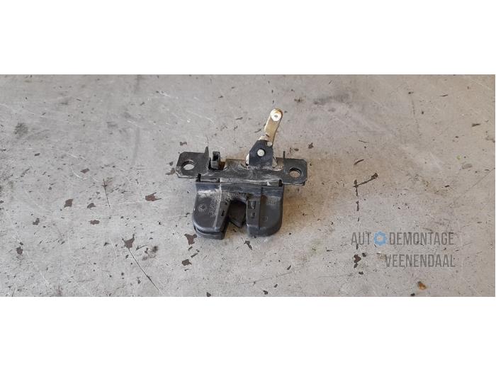 Tailgate boot lock motor – 1J6827505