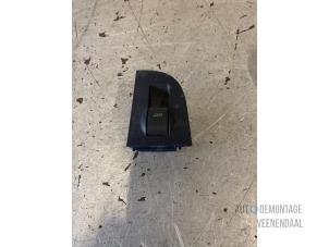 Used Electric window switch Audi A6 Avant Quattro (C5) 2.4 V6 30V Price € 10,00 Margin scheme offered by Autodemontage Veenendaal BV