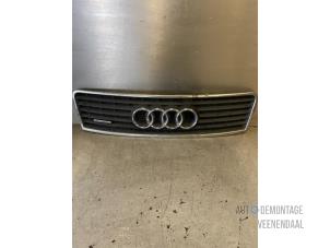 Used Grille Audi A6 Avant Quattro (C5) 2.4 V6 30V Price € 24,00 Margin scheme offered by Autodemontage Veenendaal BV