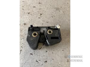 Used Tailgate lock mechanism Seat Arosa (6H1) 1.0 MPi Price € 5,00 Margin scheme offered by Autodemontage Veenendaal BV