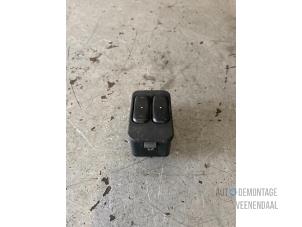 Used Multi-functional window switch Opel Corsa C (F08/68) 1.4 16V Price € 5,00 Margin scheme offered by Autodemontage Veenendaal BV