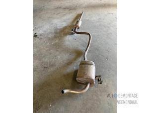 Used Exhaust central + rear silencer Renault Scénic III (JZ) 1.6 16V Price € 85,00 Margin scheme offered by Autodemontage Veenendaal BV