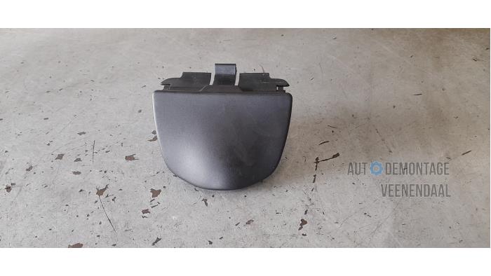 Begagnade Askkopp, fram Peugeot 206 (2A/C/H/J/S) 1.1 XN,XR Pris € 4,00 Marginaltabell erbjuds av Autodeleninkleur