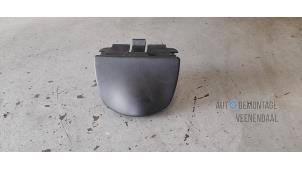 Used Front ashtray Peugeot 206 (2A/C/H/J/S) 1.1 XN,XR Price € 4,00 Margin scheme offered by Autodemontage Veenendaal BV