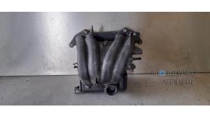 Used Intake manifold Peugeot 206 (2A/C/H/J/S) 1.1 XN,XR Price € 25,00 Margin scheme offered by Autodemontage Veenendaal BV