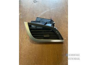 Used Dashboard vent Peugeot 207 SW (WE/WU) 1.4 Price € 4,00 Margin scheme offered by Autodemontage Veenendaal BV