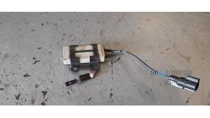 Used Cooling fan resistor Toyota Corolla Verso (R10/11) 1.8 16V VVT-i Price € 14,00 Margin scheme offered by Autodemontage Veenendaal BV