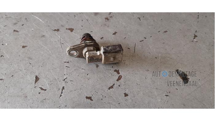 Begagnade Kamaxelsensor Seat Arosa (6H1) 1.0 MPi Pris € 4,00 Marginaltabell erbjuds av Autodeleninkleur