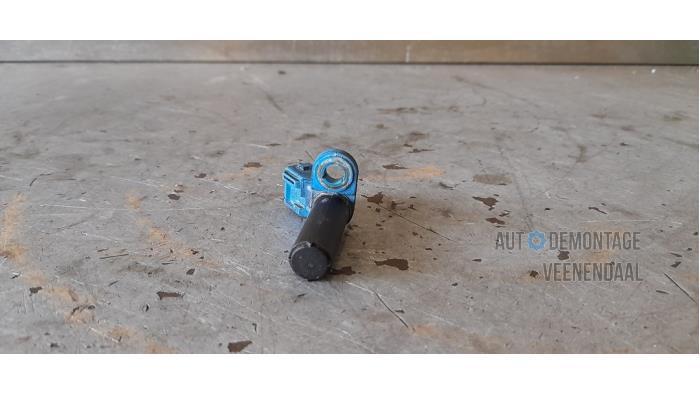 Begagnade Vevaxelsensor Ford Fiesta 5 (JD/JH) 1.25 16V Pris € 10,00 Marginaltabell erbjuds av Autodeleninkleur