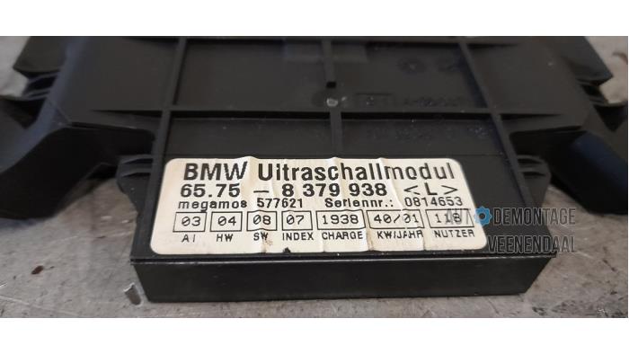 Módulo de alarma de un BMW 3 serie Compact (E46/5) 316ti 16V 2002
