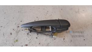 Used Door handle 2-door, right BMW 3 serie Compact (E46/5) 316ti 16V Price € 15,00 Margin scheme offered by Autodemontage Veenendaal BV