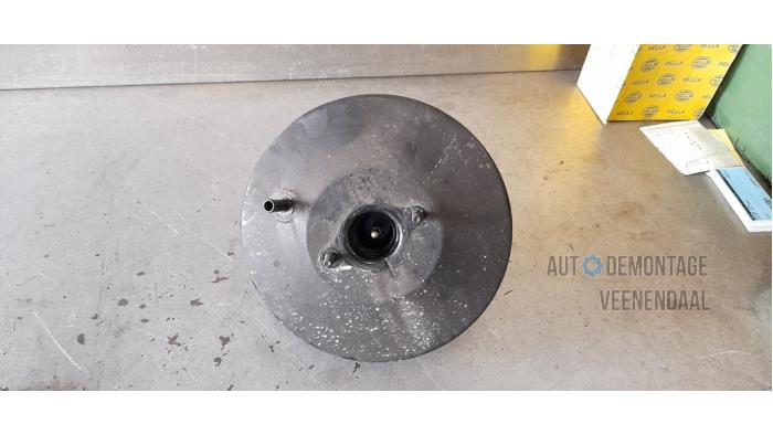 Usados Servofreno Kia Rio (DC22/24) 1.3 RS,LS Precio € 49,00 Norma de margen ofrecido por Autodeleninkleur