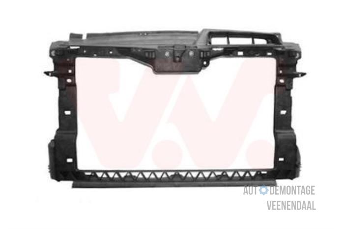 Nya Front Volkswagen Scirocco (137/13AD) Pris € 90,75 Inklusive moms erbjuds av Autodeleninkleur