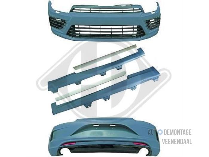 Front bumper from a Volkswagen Scirocco (137/13AD)  2017