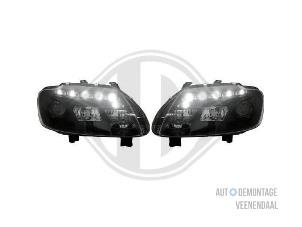New Set of headlight bulbs, left + right Volkswagen Caddy III (2KA,2KH,2CA,2CH) Price € 335,17 Inclusive VAT offered by Autodemontage Veenendaal BV