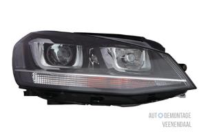 New Headlight, right Volkswagen Golf VII (AUA) Price € 411,40 Inclusive VAT offered by Autodemontage Veenendaal BV