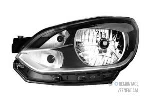 New Headlight, left Volkswagen Up! (121) Price € 145,20 Inclusive VAT offered by Autodemontage Veenendaal BV