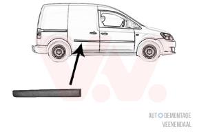 Nuevos Embellecedor de puerta Volkswagen Caddy Combi III (2KB,2KJ) Precio € 10,16 IVA incluido ofrecido por Autodemontage Veenendaal BV