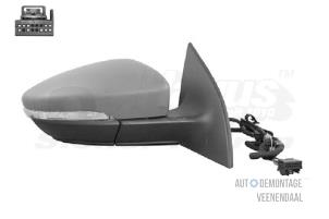 New Wing mirror, right Volkswagen Scirocco (137/13AD) Price € 96,80 Inclusive VAT offered by Autodemontage Veenendaal BV