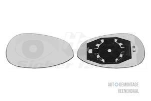 New Mirror glass, right Fiat 500 (312) Price € 18,15 Inclusive VAT offered by Autodemontage Veenendaal BV