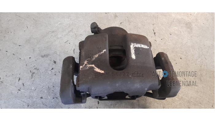 Gebrauchte Bremszange links vorne BMW 3 serie Compact (E46/5) 316ti 16V Preis € 24,00 Margenregelung angeboten von Autodeleninkleur