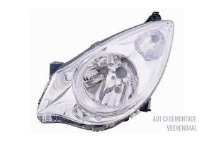 New Headlight, left Opel Agila (B) Price € 119,49 Inclusive VAT offered by Autodemontage Veenendaal BV