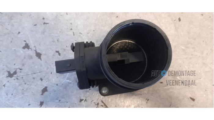 Air mass meter from a BMW 3 serie Compact (E46/5) 316ti 16V 2002