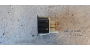 Used Tank cap cover switch Saab 9-3 I (YS3D) 2.0t 16V Ecopower Price € 9,00 Margin scheme offered by Autodemontage Veenendaal BV