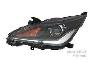 New Headlight, left Toyota Aygo (B40) Price € 169,40 Inclusive VAT offered by Autodemontage Veenendaal BV