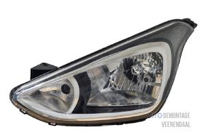 New Headlight, left Hyundai i10 (B5) Price € 139,15 Inclusive VAT offered by Autodemontage Veenendaal BV