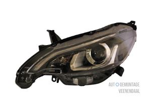 Neue Scheinwerfer links Peugeot 108 Preis € 187,55 Mit Mehrwertsteuer angeboten von Autodemontage Veenendaal BV