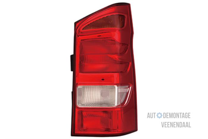 Rücklicht rechts van een Mercedes-Benz Vito (447.6)  2015