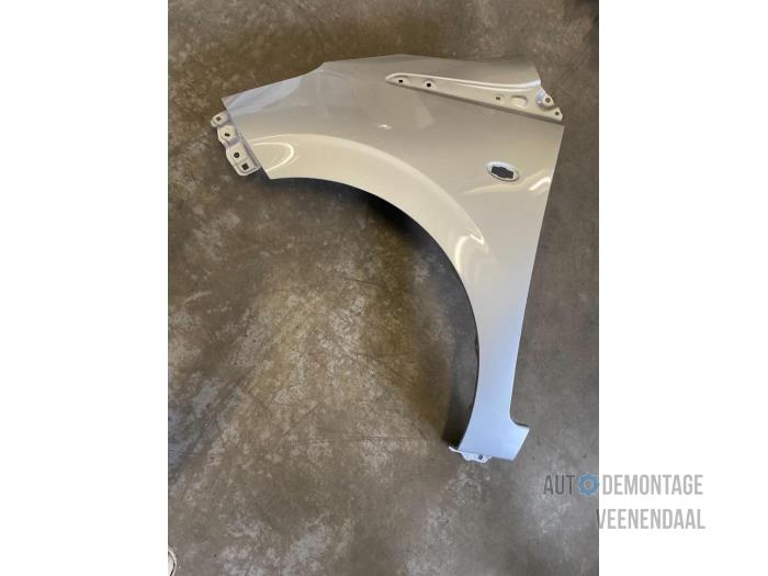 Pare-boue D'aile Avant Gauche Repiauto Compatible Peugeot 108 à Partir De 2014 - Référence B000807280