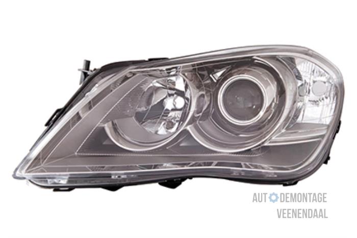 Nowe Reflektor lewy Suzuki Kizashi (FRE/FRF) Cena € 155,79 Z VAT oferowane przez Autodeleninkleur