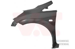 New Front wing, left Nissan Note (E12) Price € 195,11 Inclusive VAT offered by Autodemontage Veenendaal BV
