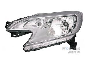 New Headlight, left Nissan Note (E12) Price € 111,32 Inclusive VAT offered by Autodemontage Veenendaal BV