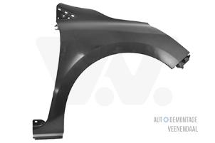 New Front wing, right Renault Clio IV (5R) Price € 48,40 Inclusive VAT offered by Autodemontage Veenendaal BV