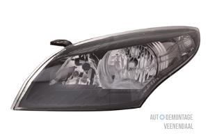 New Headlight, left Renault Megane III Berline (BZ) Price € 134,61 Inclusive VAT offered by Autodemontage Veenendaal BV