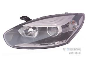 New Headlight, left Renault Megane III Berline (BZ) Price € 208,73 Inclusive VAT offered by Autodemontage Veenendaal BV