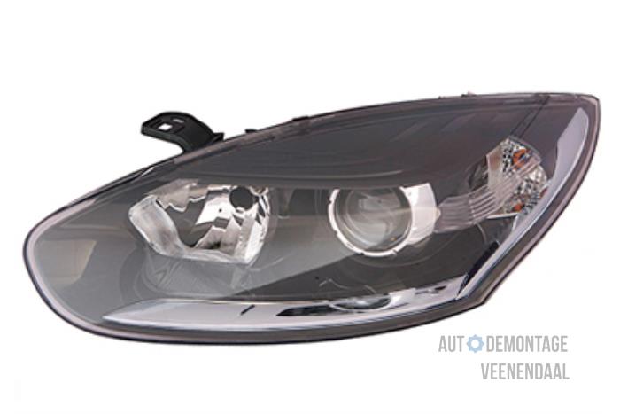 Headlight, left from a Renault Megane III Berline (BZ)  2014
