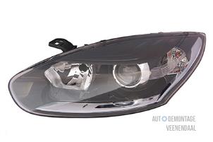 New Headlight, left Renault Megane III Berline (BZ) Price € 219,31 Inclusive VAT offered by Autodemontage Veenendaal BV