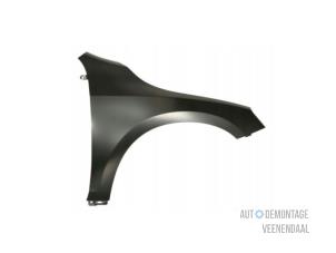New Front wing, right Volvo V60 I (FW/GW) Price € 184,53 Inclusive VAT offered by Autodemontage Veenendaal BV